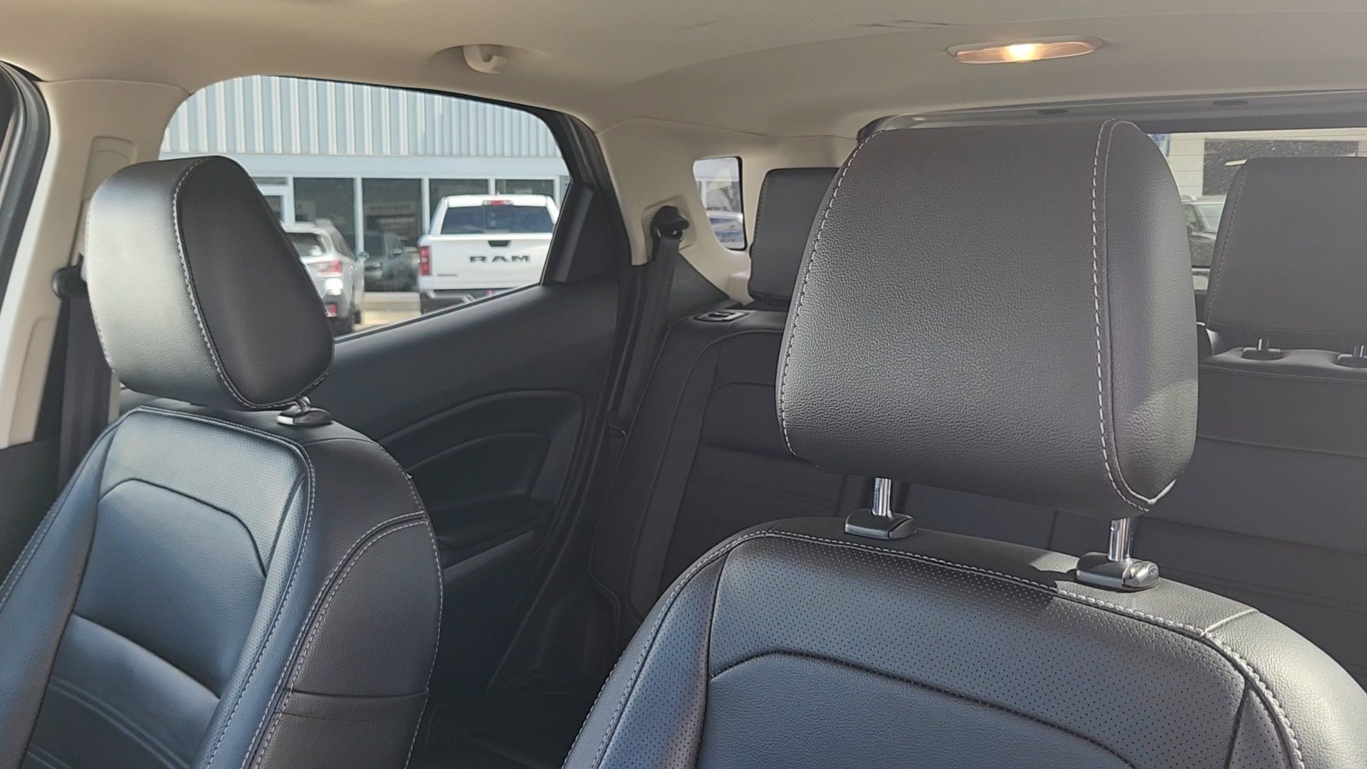Used 2020 Ford EcoSport Titanium AWD/4WD image 9