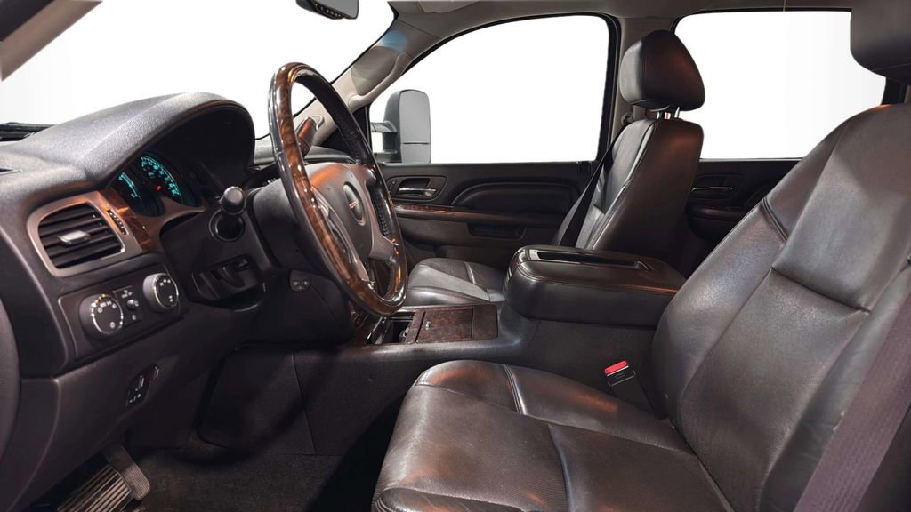 Used 2014 GMC Sierra 3500 Denali AWD/4WD image 19