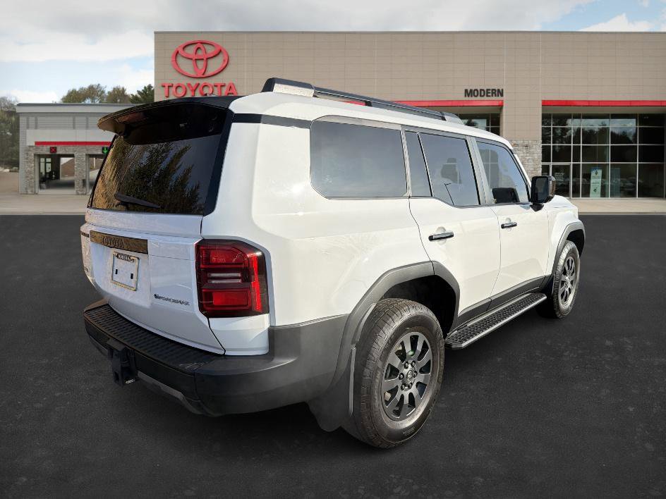 Certified 2024 Toyota Land Cruiser Base image 5