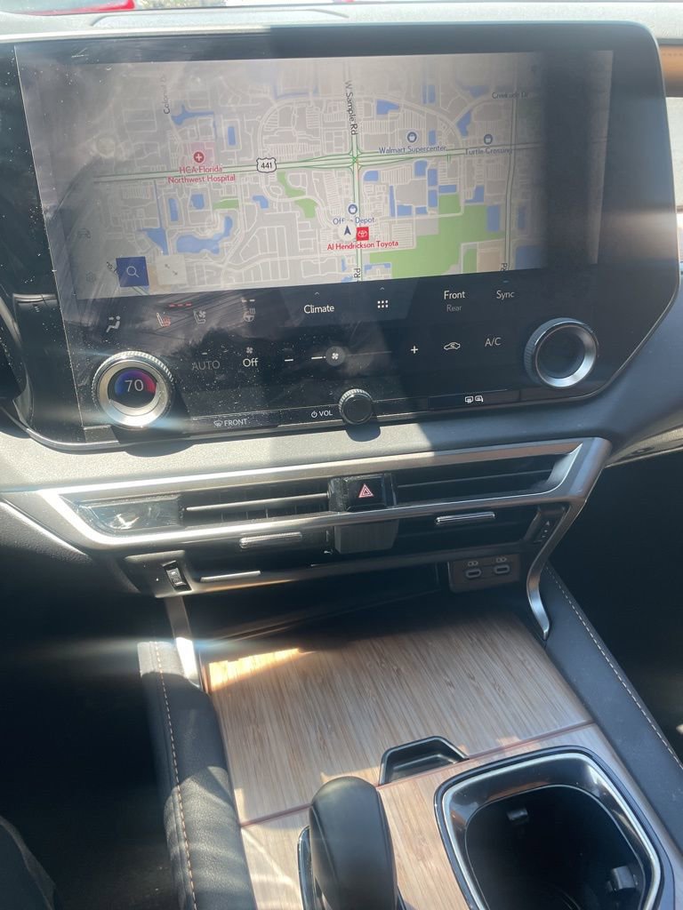 Used 2024 Lexus RX 350h w/ Accessory Package (Z1) AWD/4WD image 3