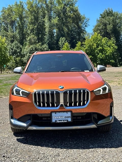 Used 2024 BMW X1 xDrive28i w/ Premium Package AWD/4WD image 3