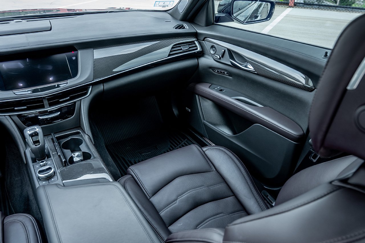 Used 2019 Cadillac CT6 V w/ Driver Assist Package AWD/4WD image 18