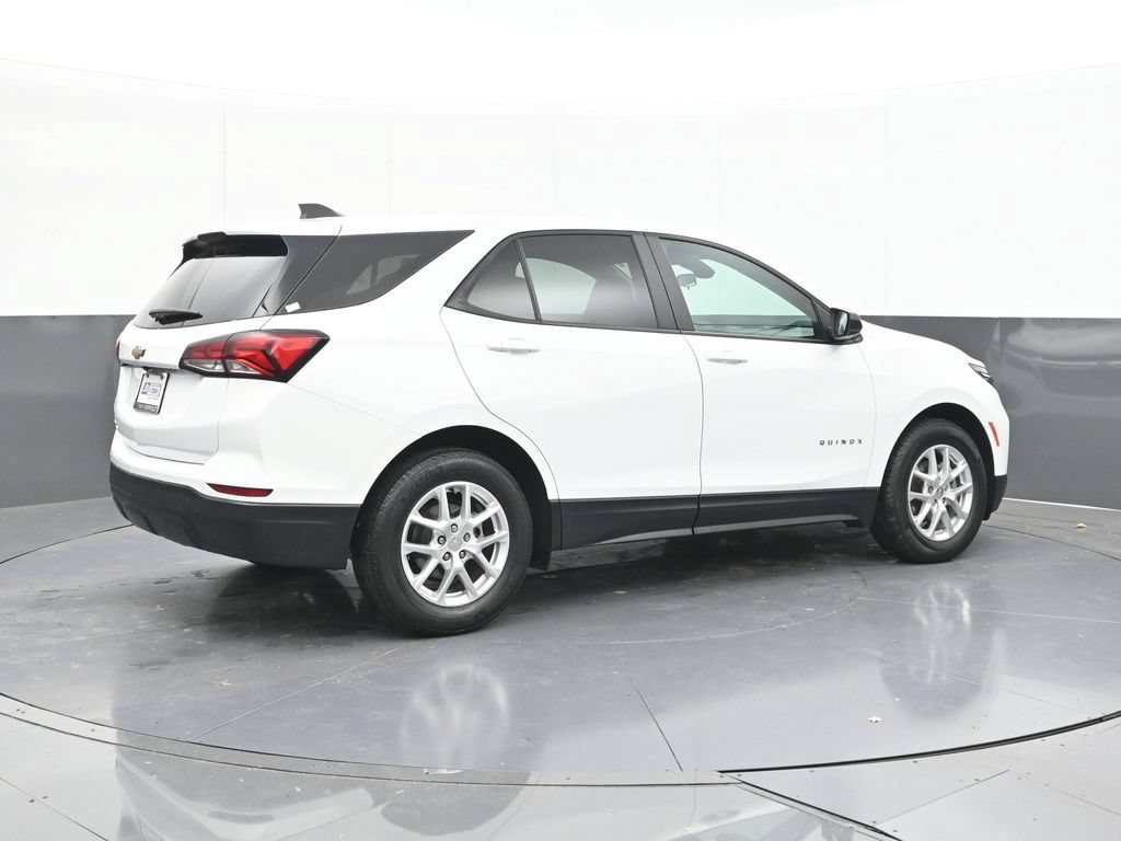 Used 2024 Chevrolet Equinox LS w/ LS Convenience Package FWD image 10