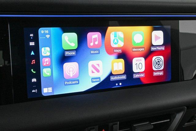 Certified 2025 Porsche Macan Electric image 15