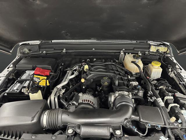 Used 2022 Jeep Gladiator Overland AWD/4WD image 40