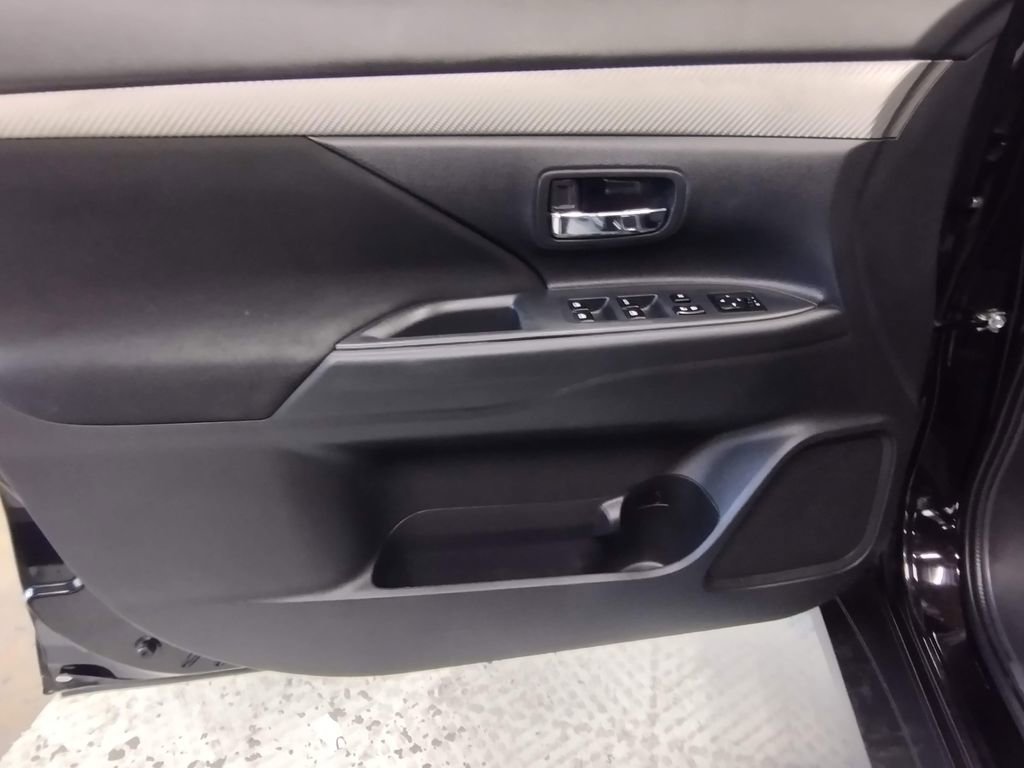 Used 2018 Mitsubishi Outlander ES image 21