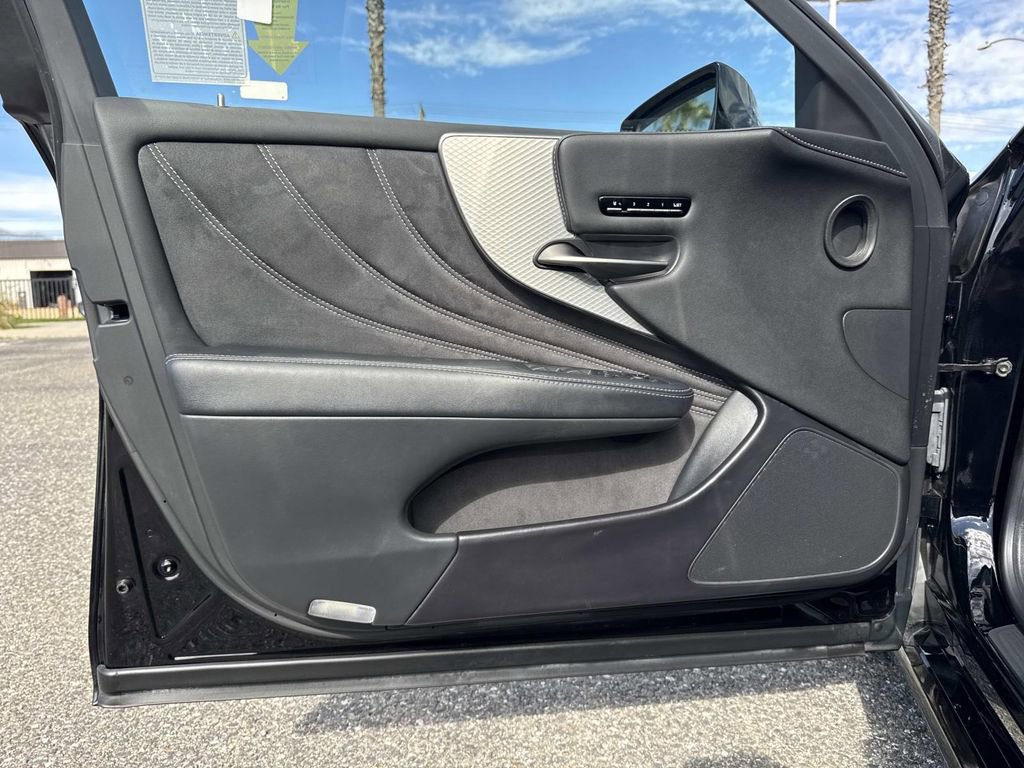Used 2019 Lexus LS 500 image 18