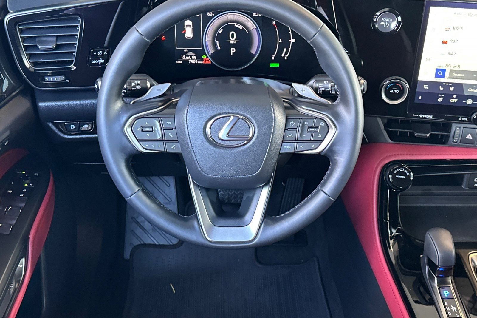 Used 2025 Lexus NX 350h AWD w/ Cold Area Package image 11