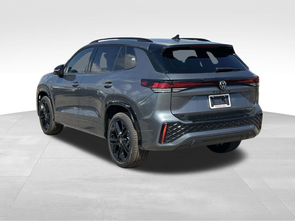 New 2026 Volkswagen Tiguan SE R-Line image 3