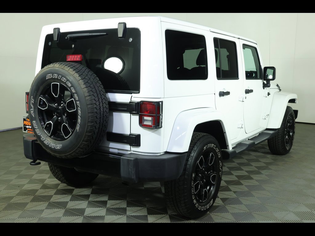 Used 2018 Jeep Wrangler Unlimited Sahara image 11