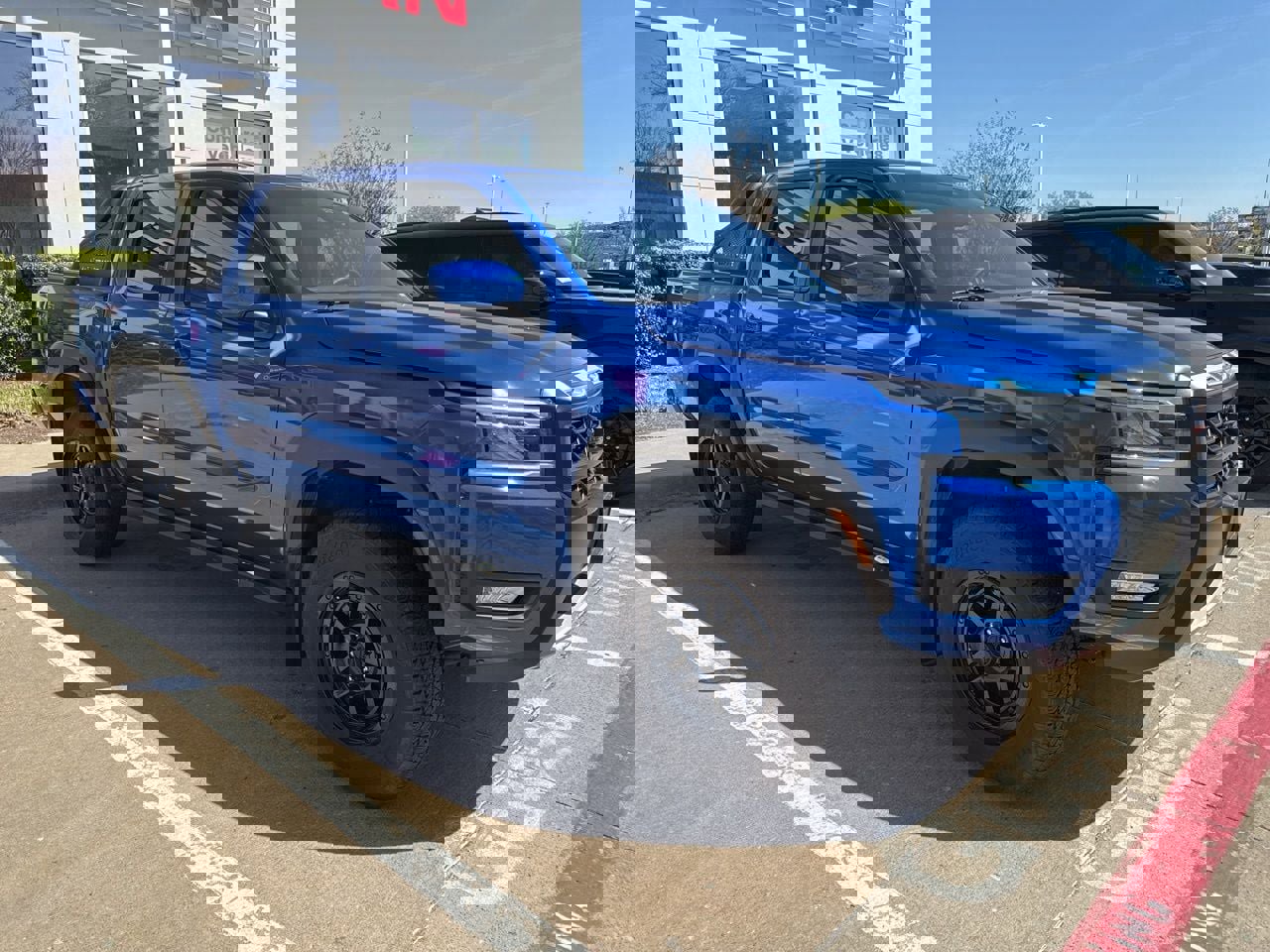 Certified 2025 Nissan Frontier PRO-4X w/ Tow Package