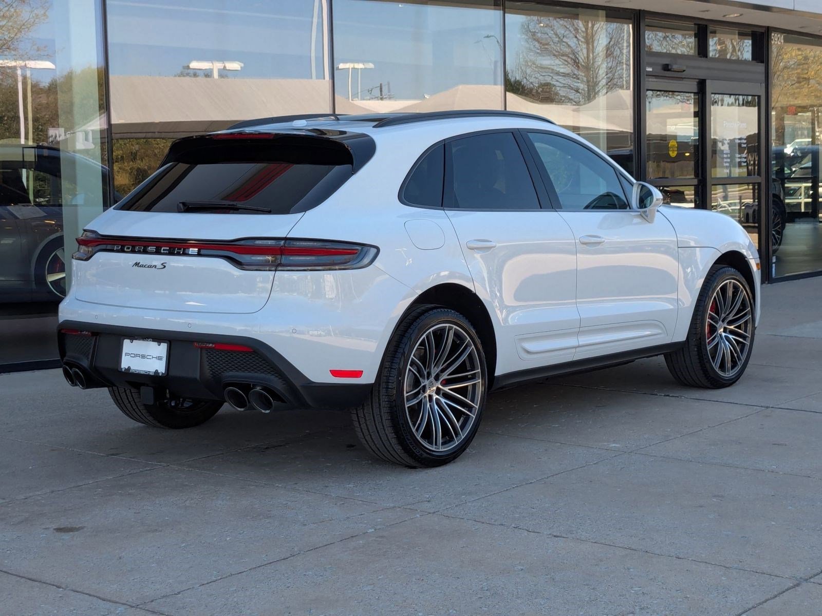 New 2026 Porsche Macan S image 9