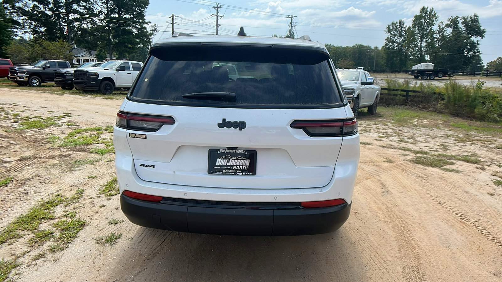 New 2025 Jeep Grand Cherokee L Altitude image 9