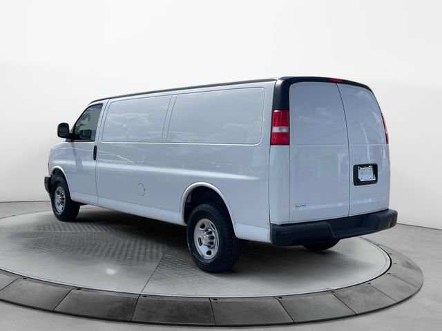 Used 2021 Chevrolet Express 2500 Extended w/ Driver Convenience Package RWD image 3
