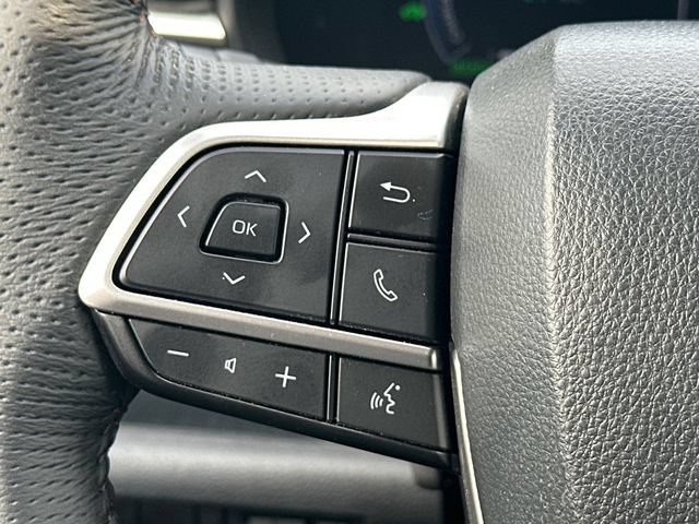 Used 2025 Toyota Sienna Limited FWD image 21