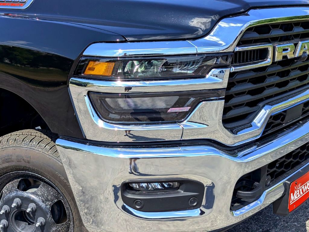New 2026 RAM 3500 Tradesman image 32