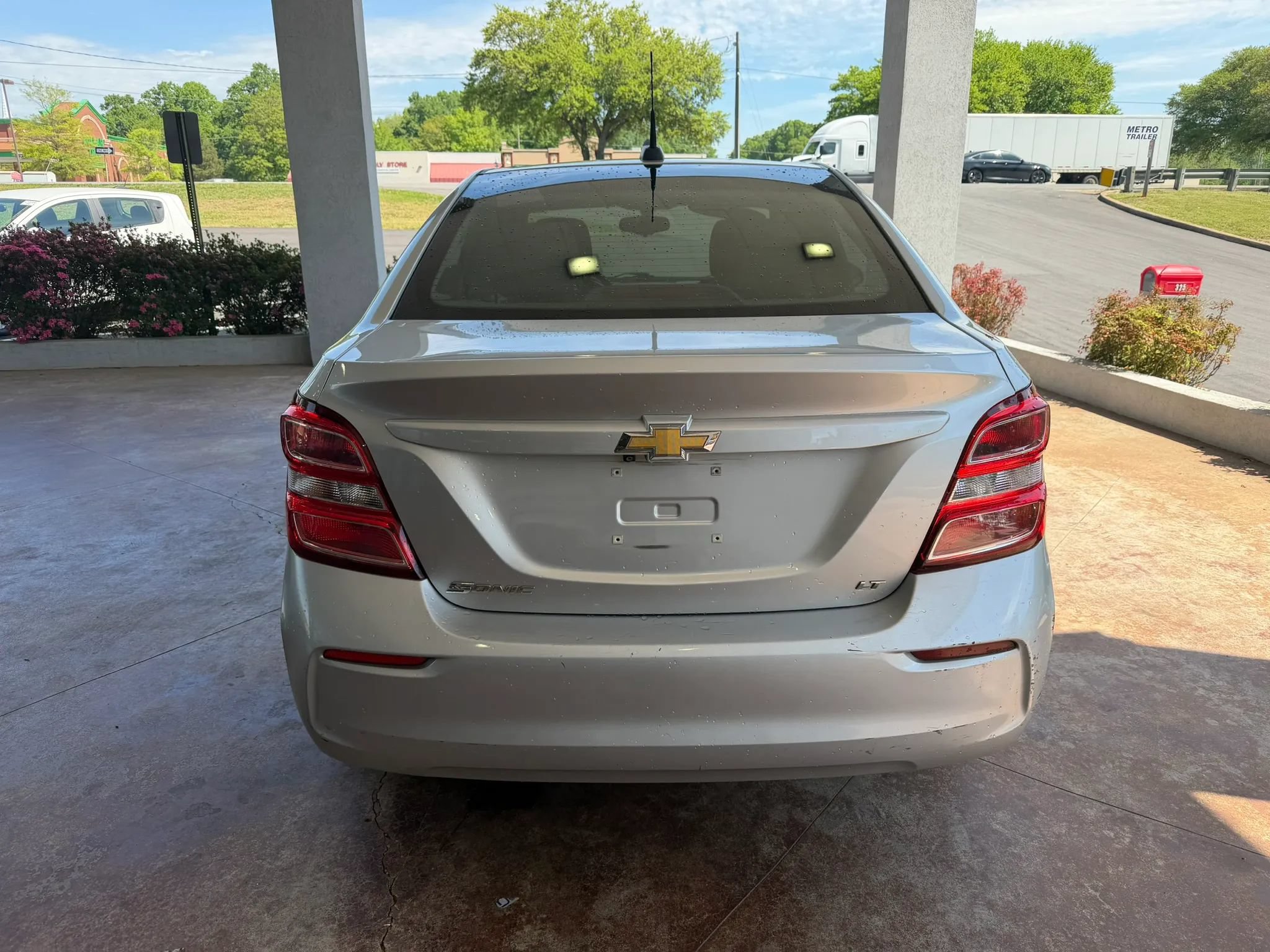 Used 2017 Chevrolet Sonic LT FWD image 5