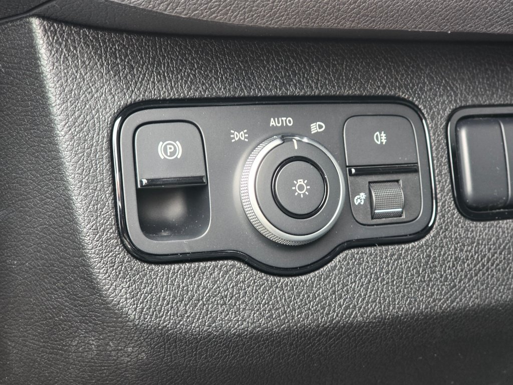 New 2025 Mercedes-Benz Sprinter 2500 image 24