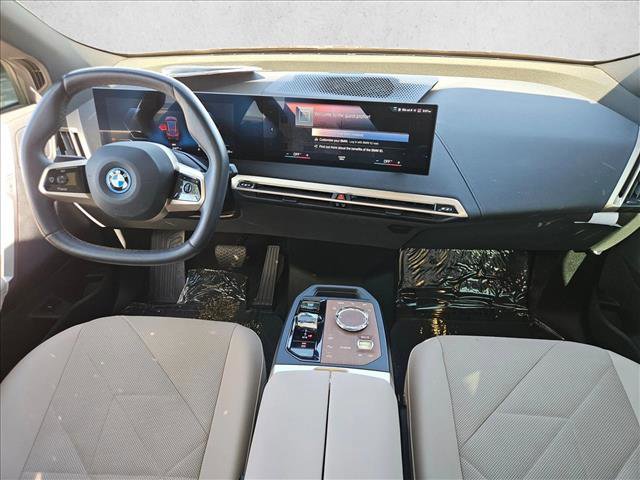 Used 2023 BMW iX xDrive50 w/ Sport Package AWD/4WD image 24