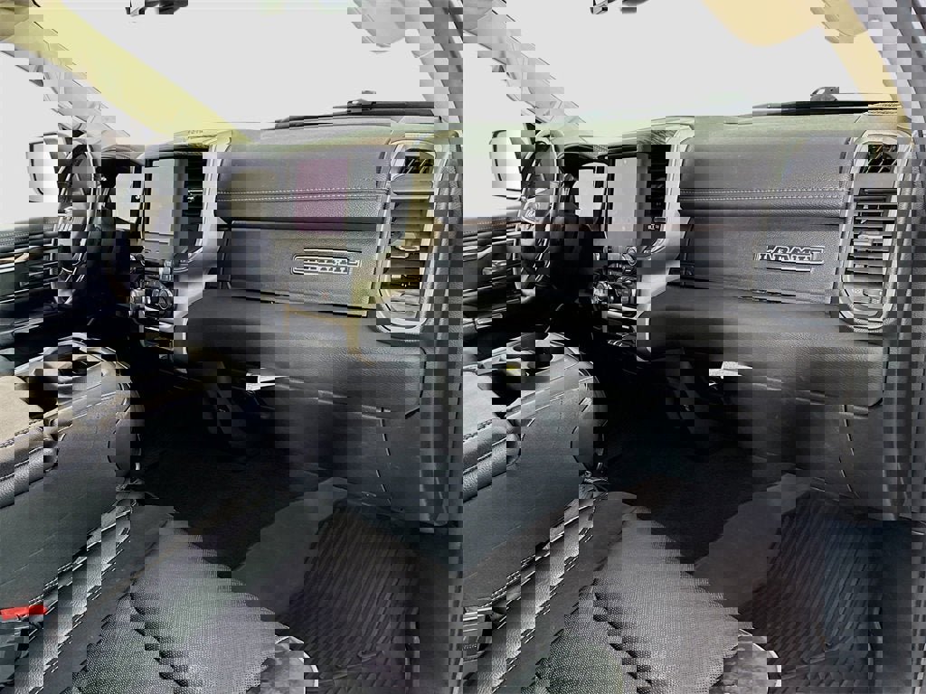 Used 2019 RAM 1500 Laramie image 20