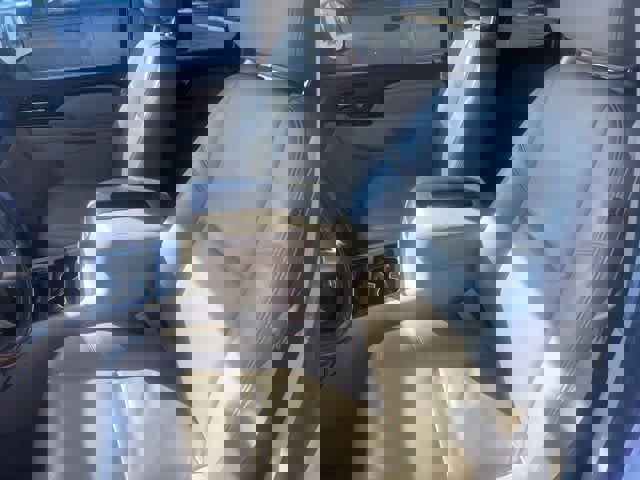 Used 2013 GMC Yukon XL Denali image 4