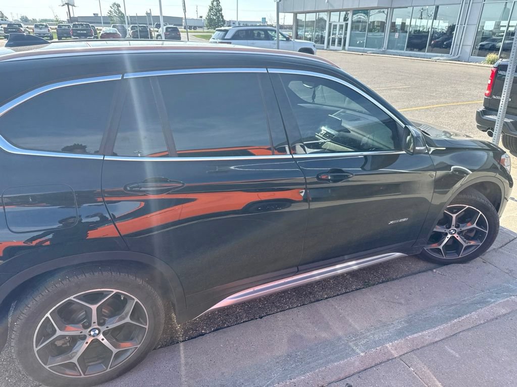 Used 2018 BMW X1 xDrive28i AWD/4WD image 9
