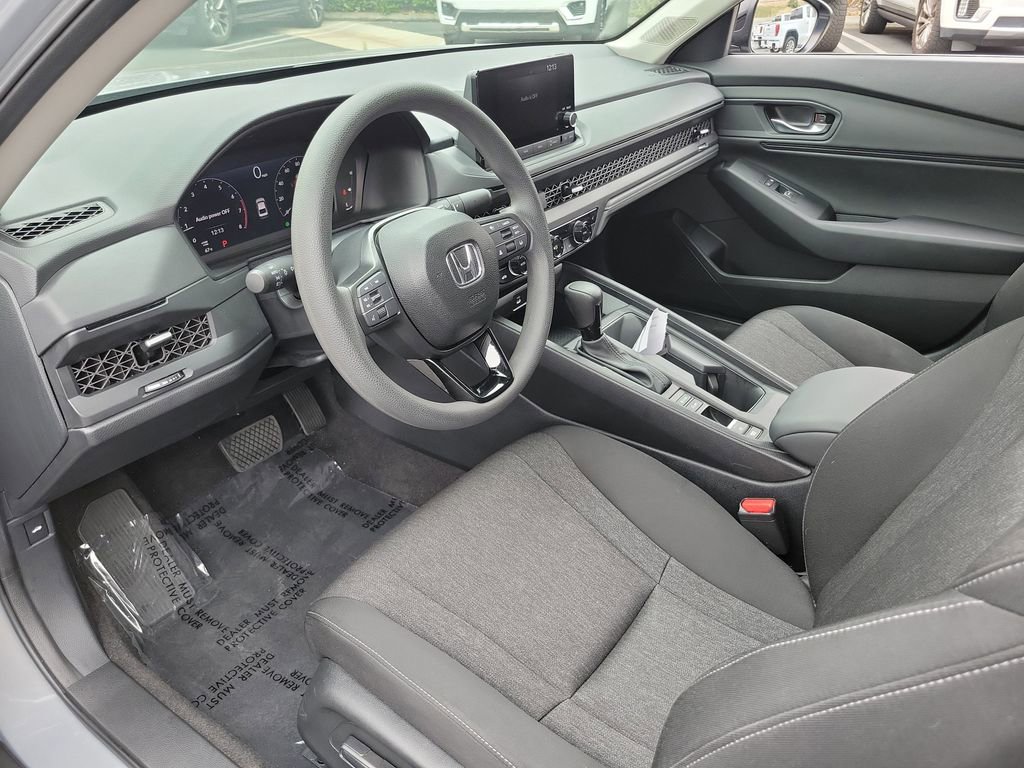 Certified 2025 Honda Accord SE image 17