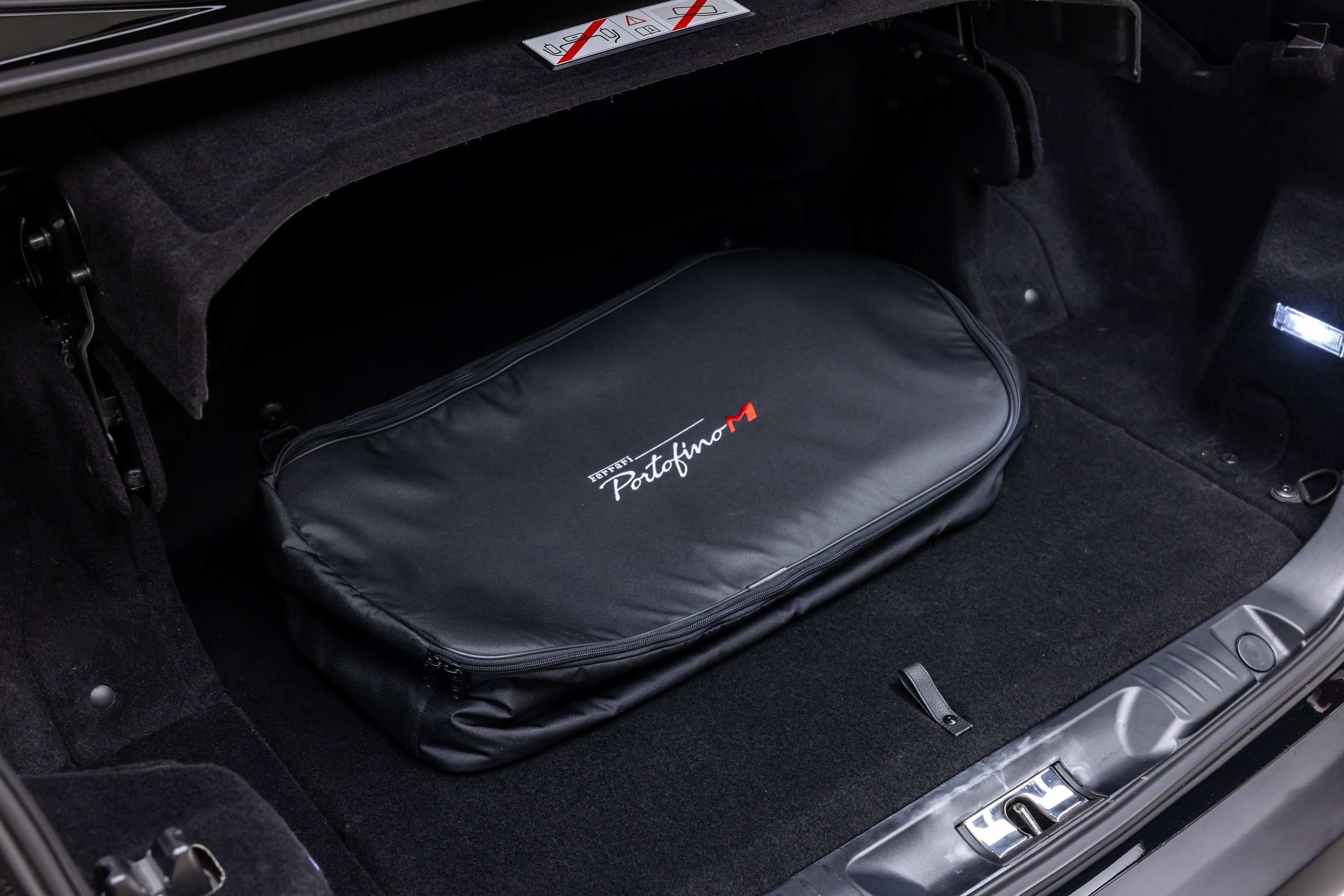 Used 2020 Ferrari Portofino RWD image 26