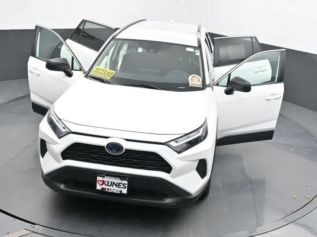 Used 2024 Toyota RAV4 LE AWD/4WD image 57