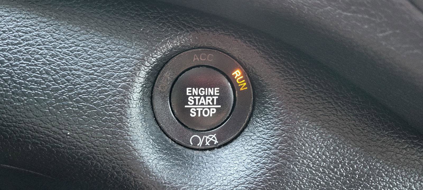 Used 2019 Jeep Cherokee Latitude Plus w/ Cold Weather Group image 11