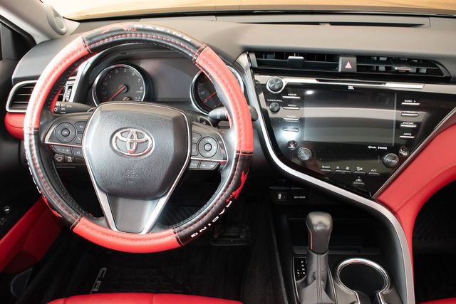 Used 2019 Toyota Camry XSE FWD image 15