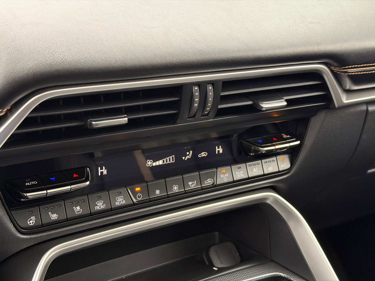 New 2026 MAZDA CX-90 Plug-In Hybrid w/ Premium Plus image 30