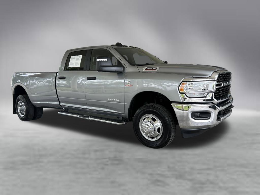 Used 2024 RAM 3500 Big Horn AWD/4WD image 2