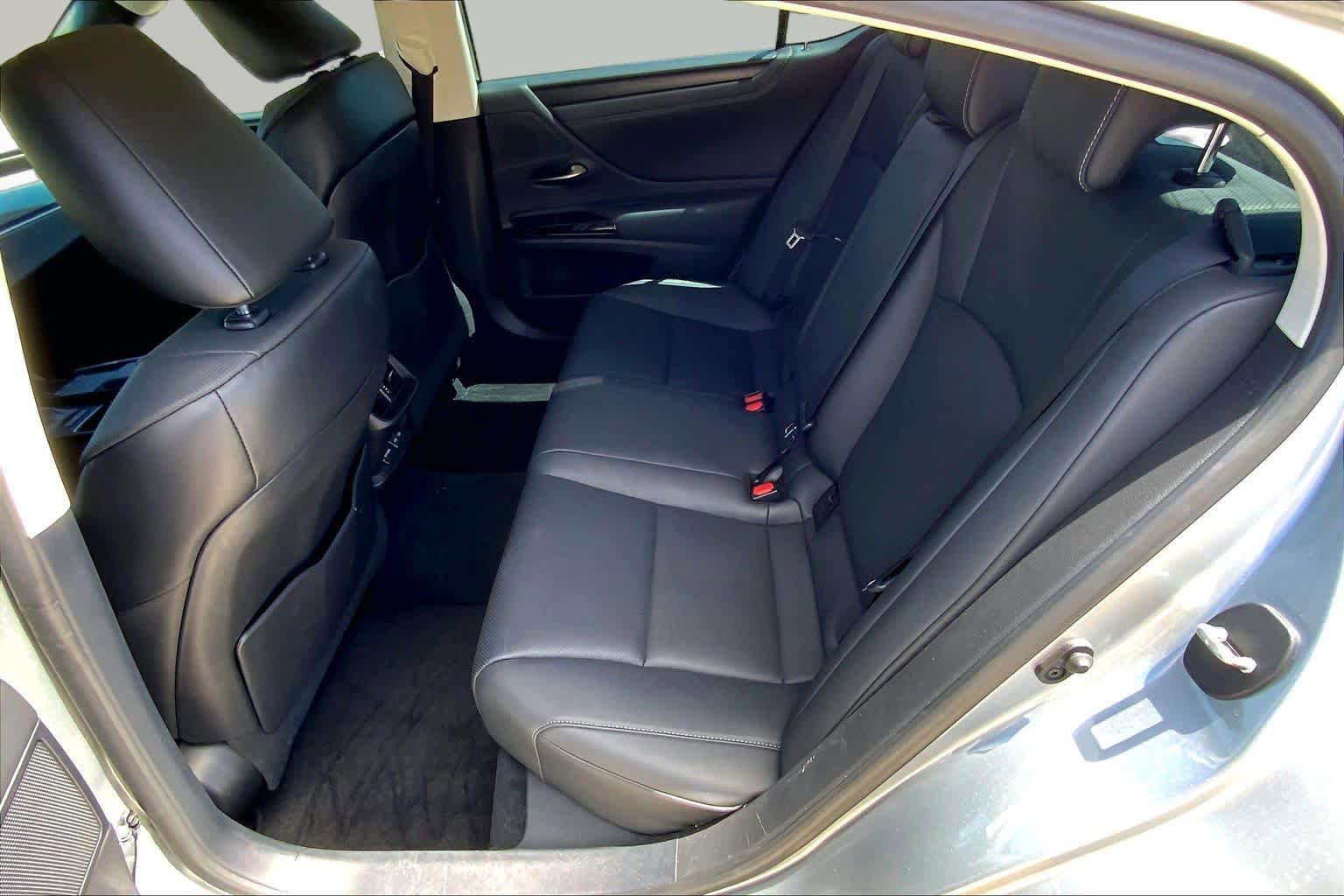 Used 2022 Lexus ES 350 w/ Premium Package FWD image 20