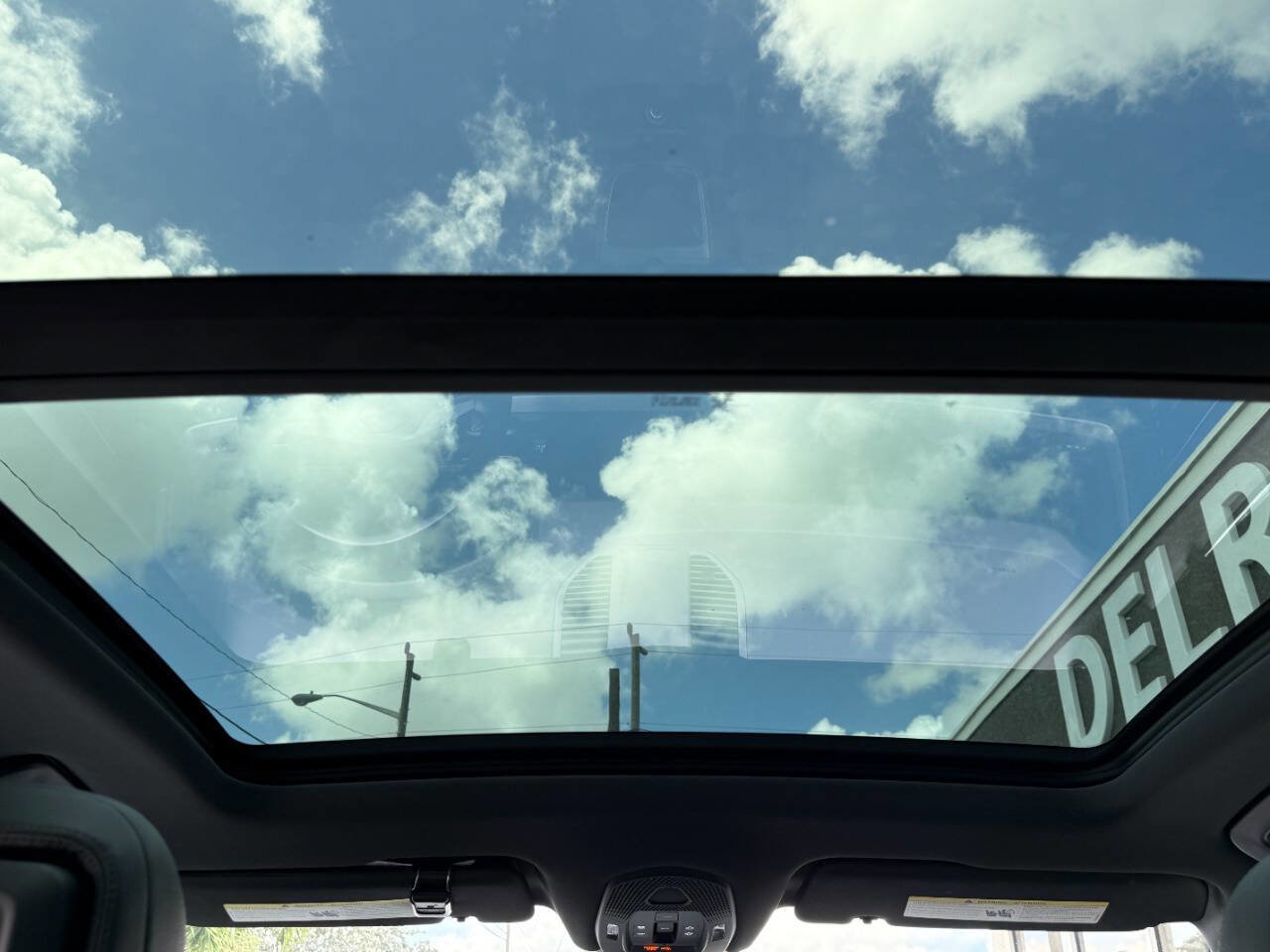 Used 2024 Porsche Cayenne image 19