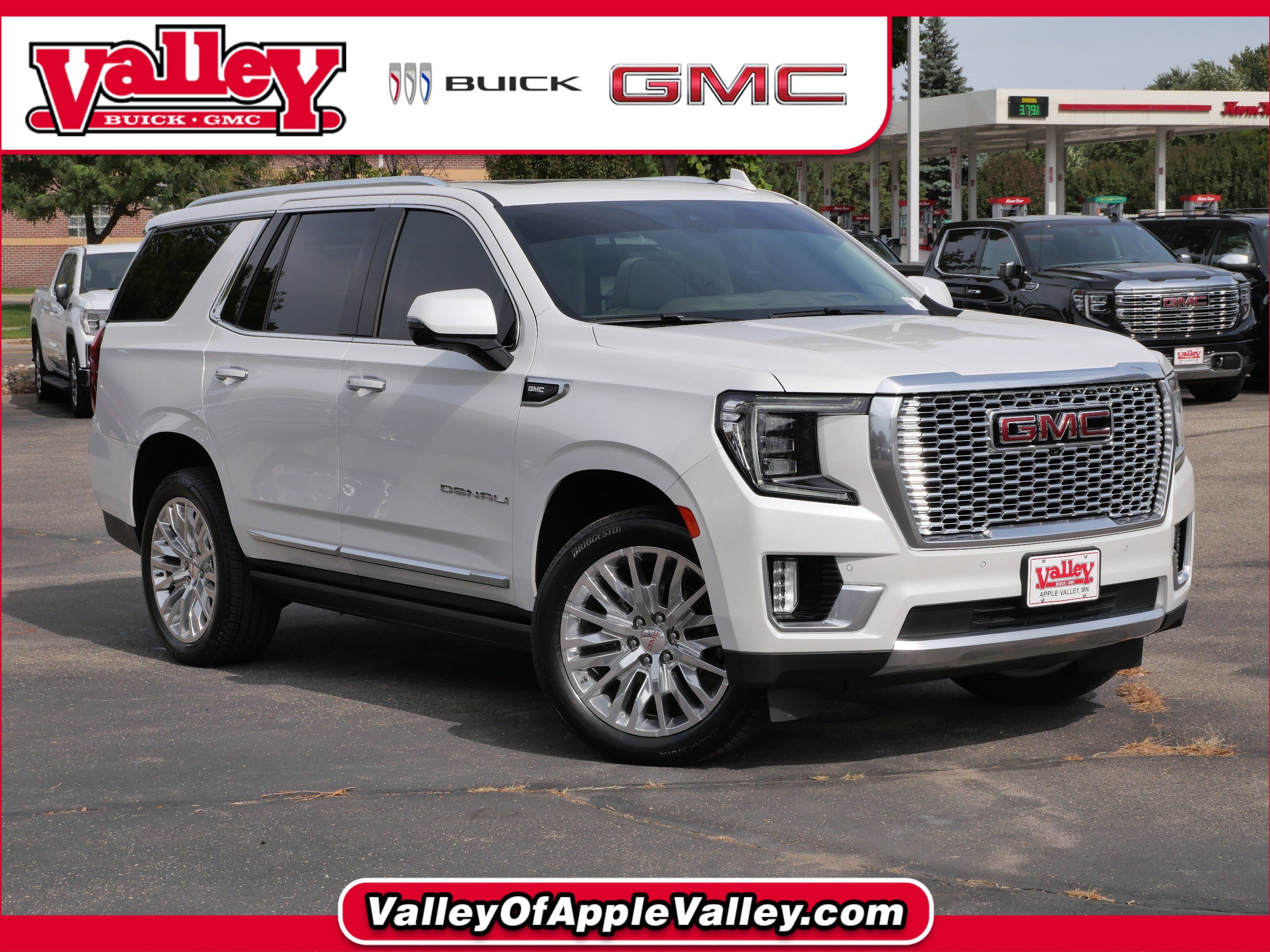 Used 2021 GMC Yukon Denali w/ Denali Premium Package