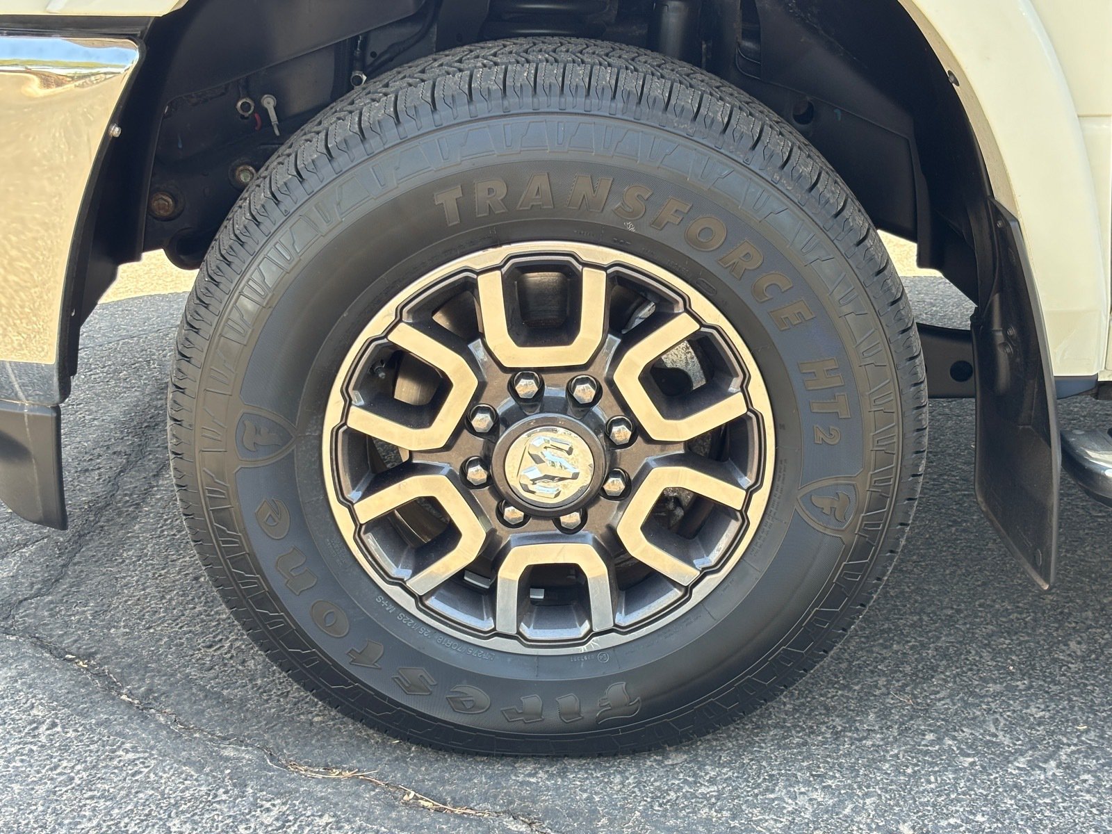 Used 2022 RAM 2500 Limited AWD/4WD image 10