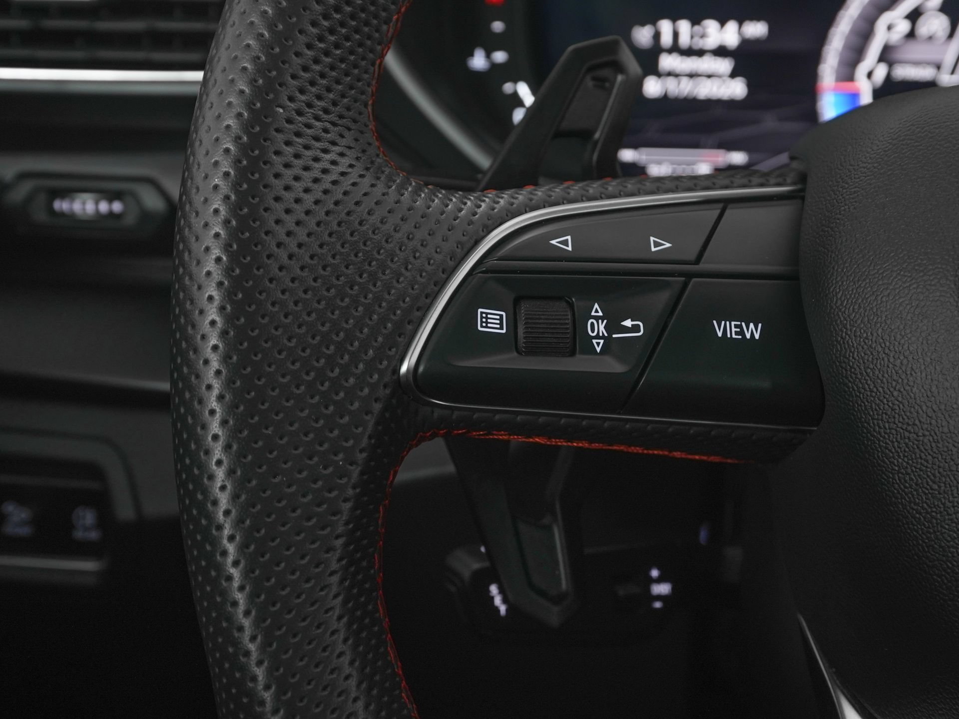 Used 2021 Lamborghini Urus AWD/4WD image 19