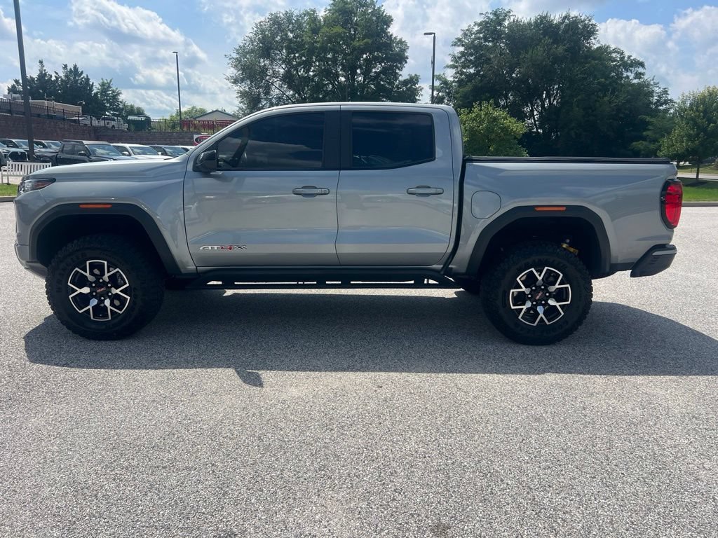 Used 2024 GMC Canyon AT4X AWD/4WD image 7
