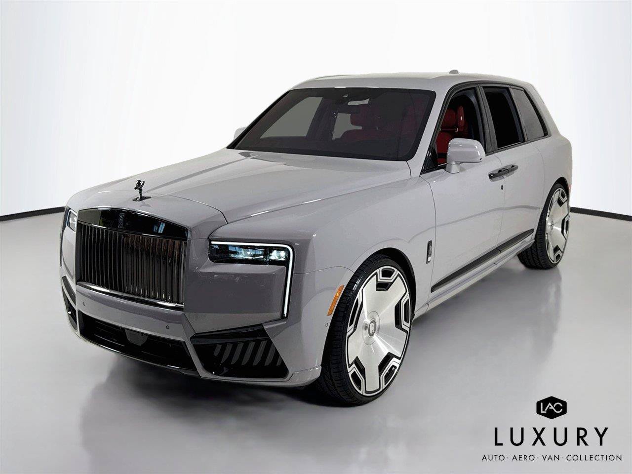 Used 2025 Rolls-Royce Cullinan Black Badge AWD/4WD image 4