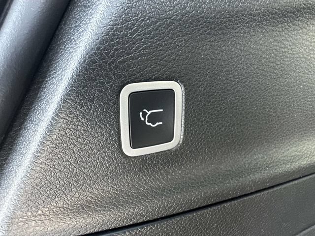 Used 2022 Chrysler Pacifica Touring-L w/ S Appearance Package FWD image 68