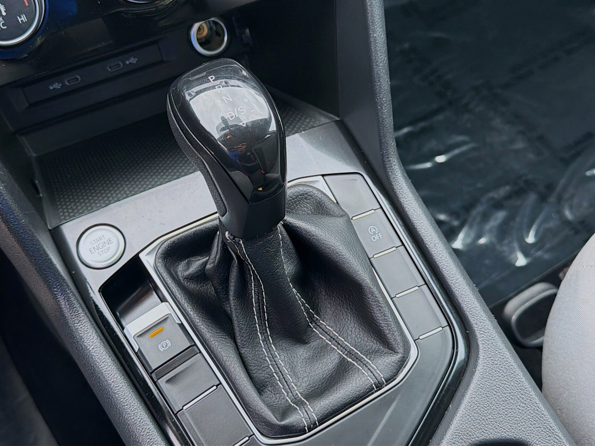 Certified 2023 Volkswagen Taos S image 15