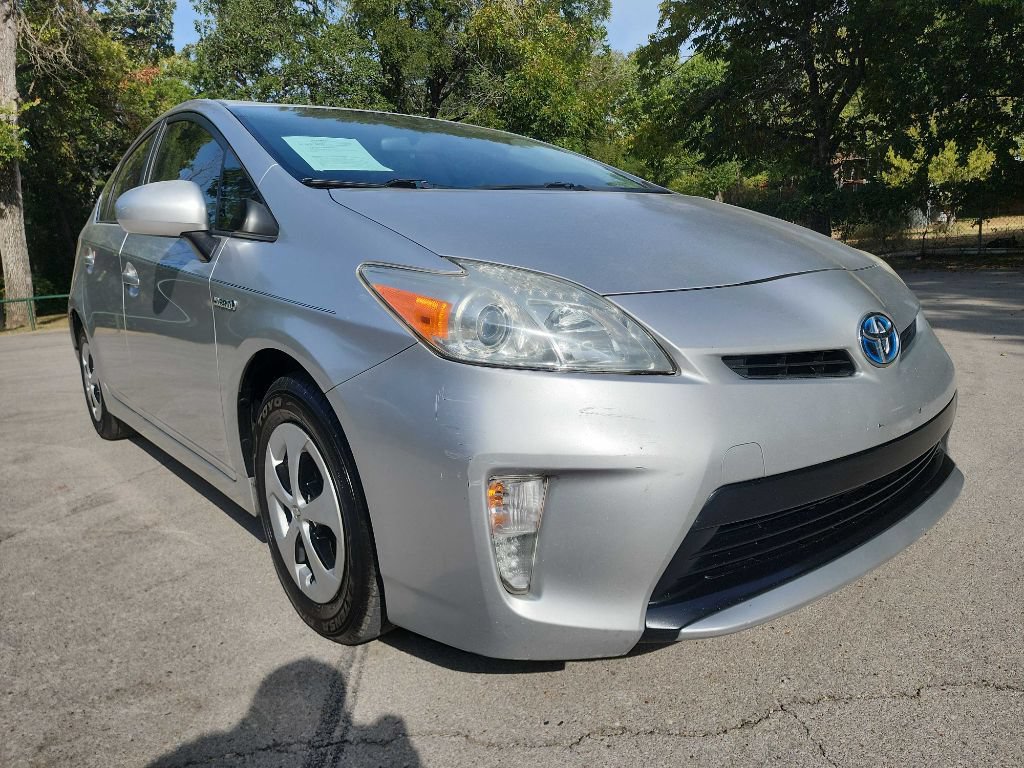 Used 2014 Toyota Prius Two FWD image 39