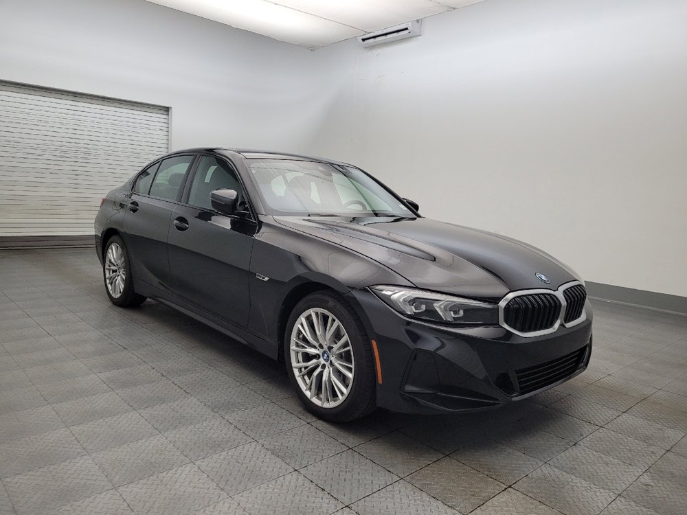 Used 2023 BMW 330e w/ Driving Assistance Package image 13