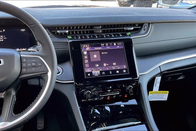 New 2026 Jeep Grand Cherokee Laredo image 5