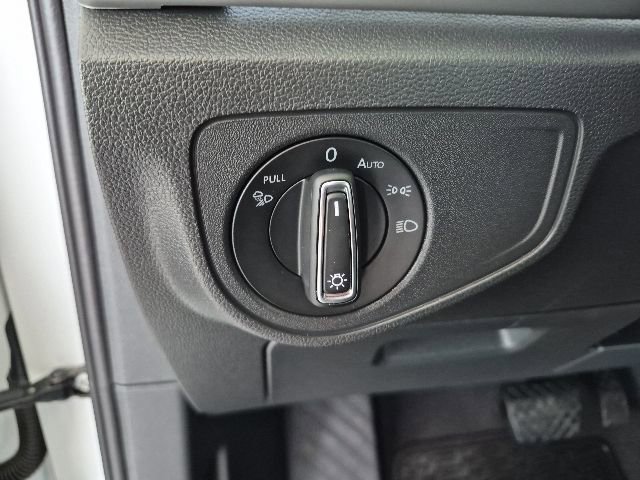 Used 2023 Volkswagen Atlas SEL AWD/4WD image 19