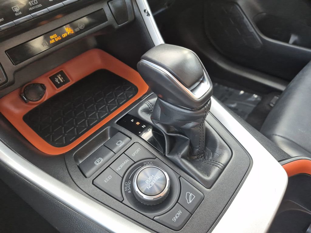 Used 2024 Toyota RAV4 Adventure AWD/4WD image 23