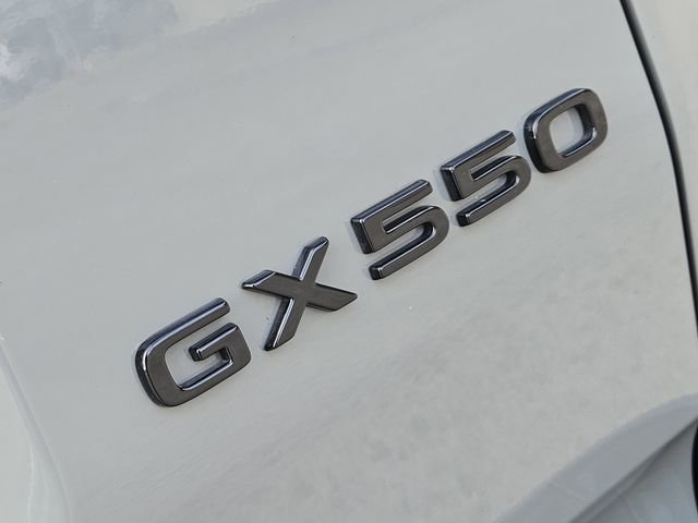 Used 2025 Lexus GX 550 image 11