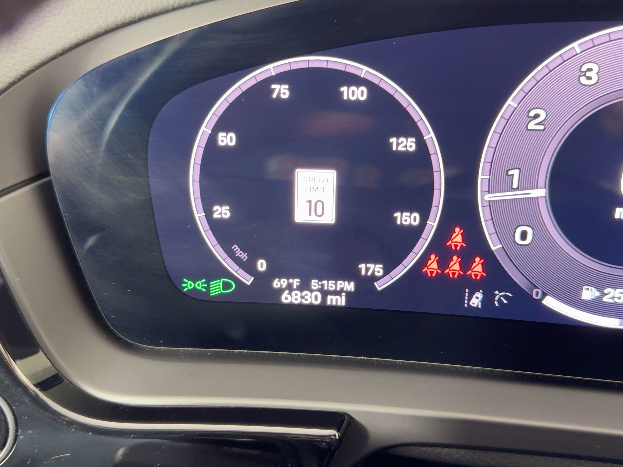 Certified 2025 Porsche Cayenne Coupe image 20