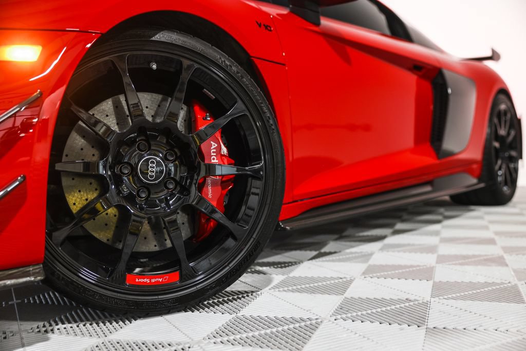 Used 2023 Audi R8 V10 GT RWD image 13